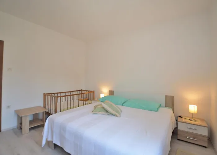 Apartment Napoleon Zminj