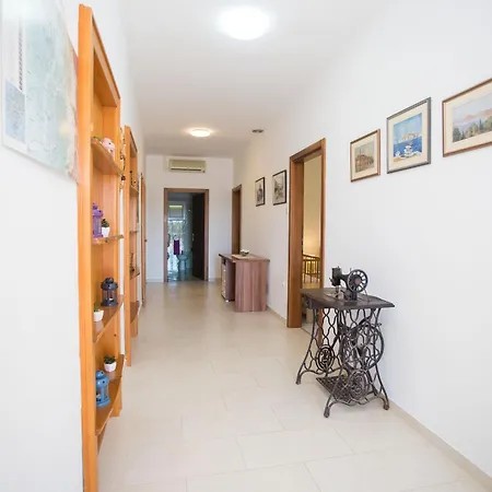 Napoleon アパート *