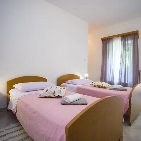 Apartment Napoleon Zminj